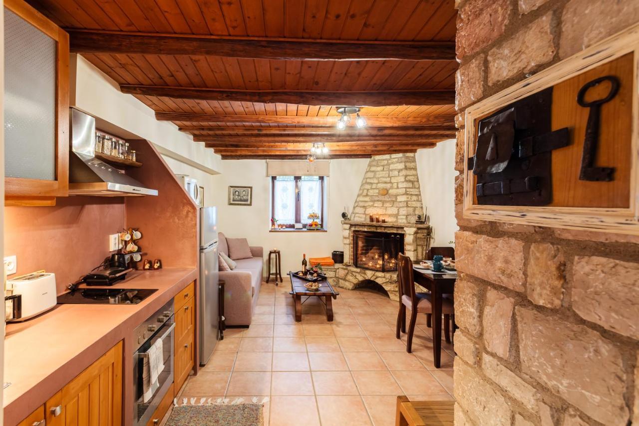 Petalidi Olive Garden Stone House Near The Beach Esterno foto