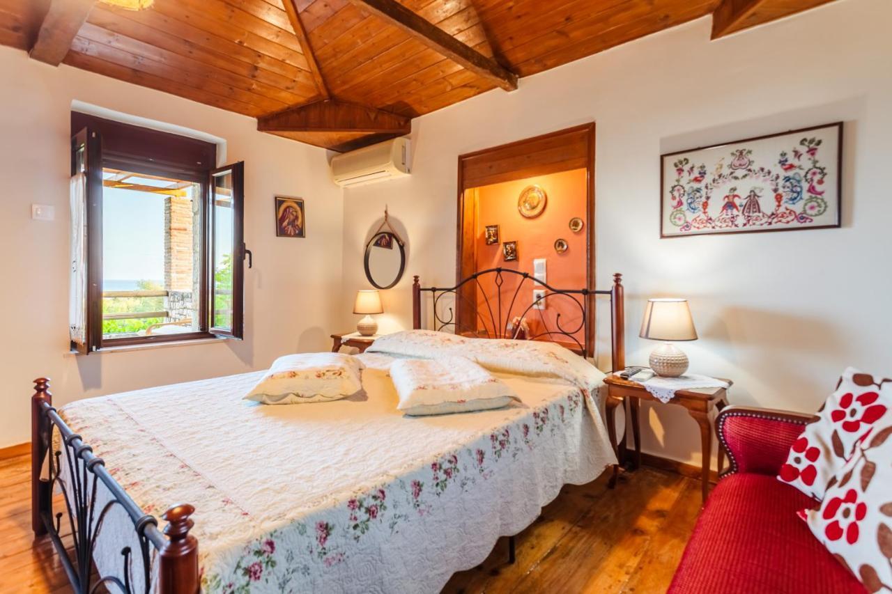 Petalidi Olive Garden Stone House Near The Beach Esterno foto