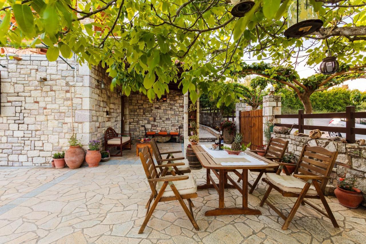 Petalidi Olive Garden Stone House Near The Beach Esterno foto