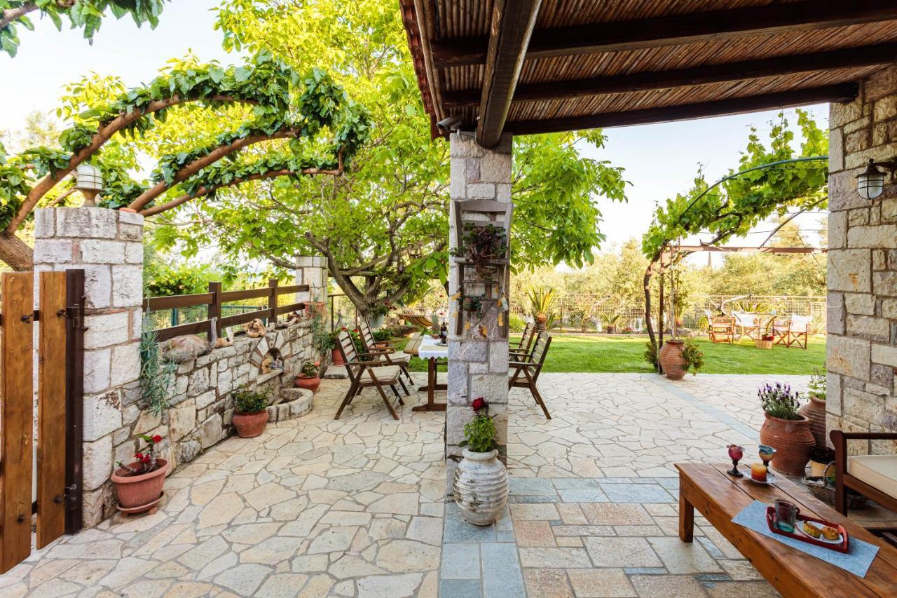 Petalidi Olive Garden Stone House Near The Beach Esterno foto